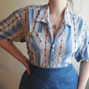 Vintage 90’s Women’s Western Style Embroidered Blouse White Blue Red